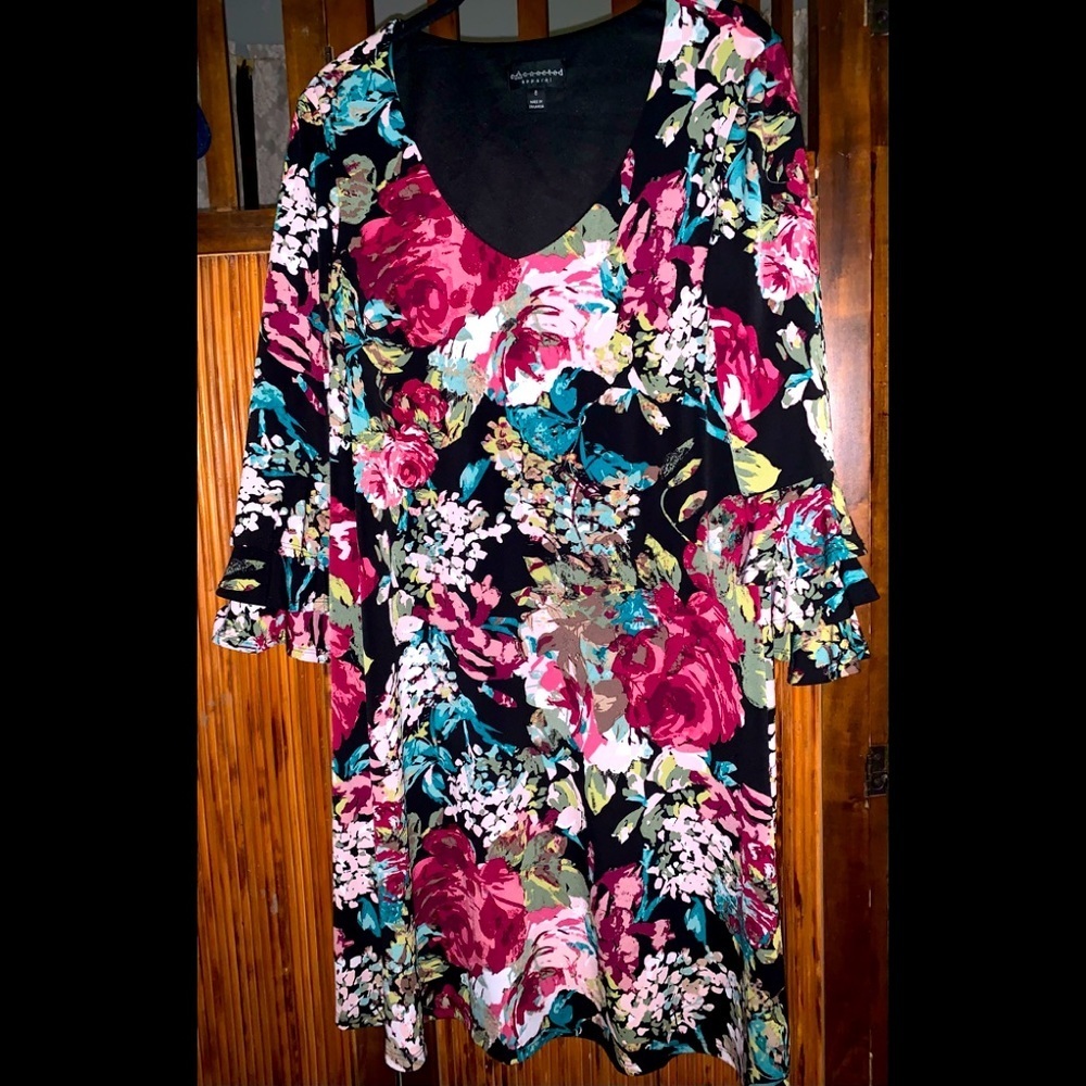 🎉3/20 Connected black flowered A line midi dress size 8